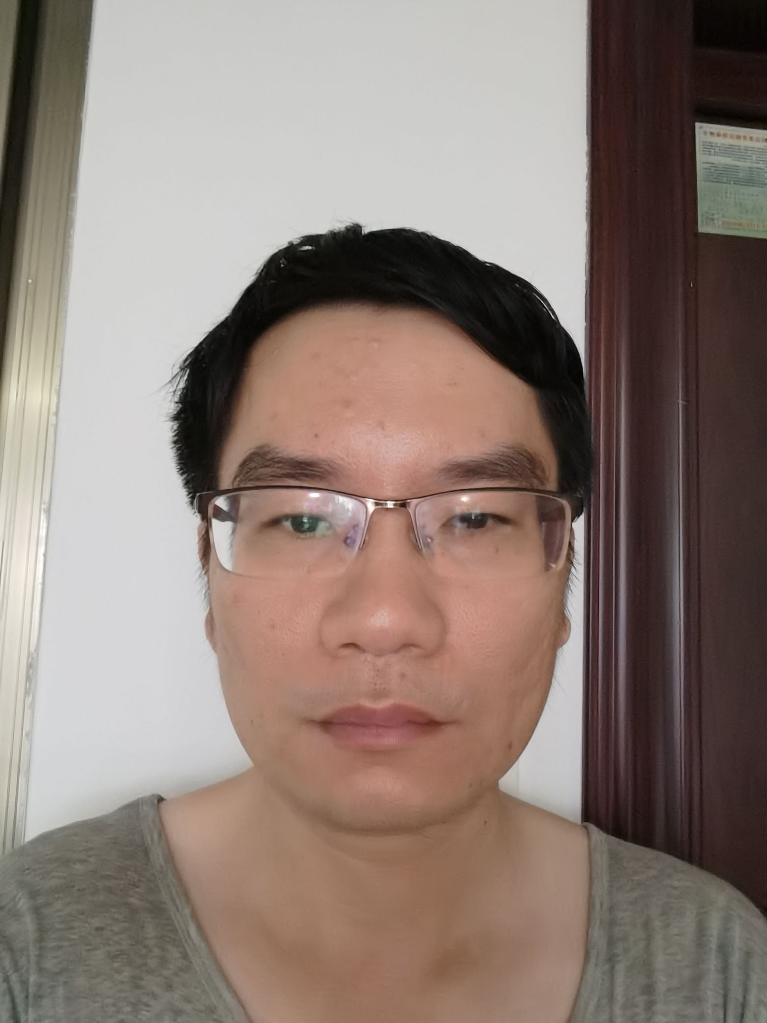 邓立波头像