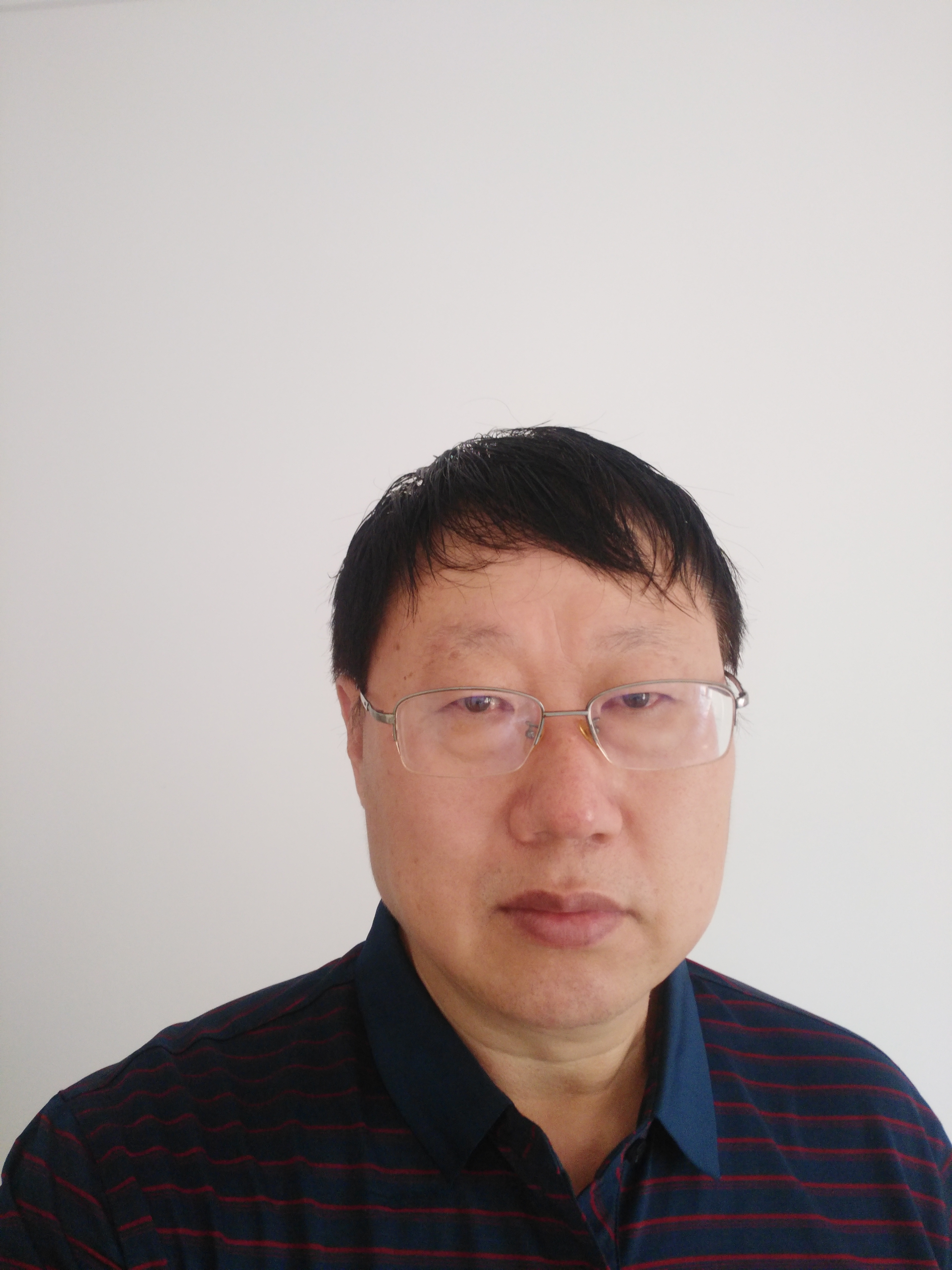 王立田头像