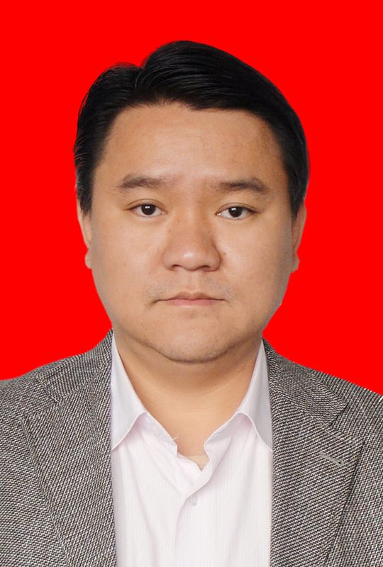 曾勇头像