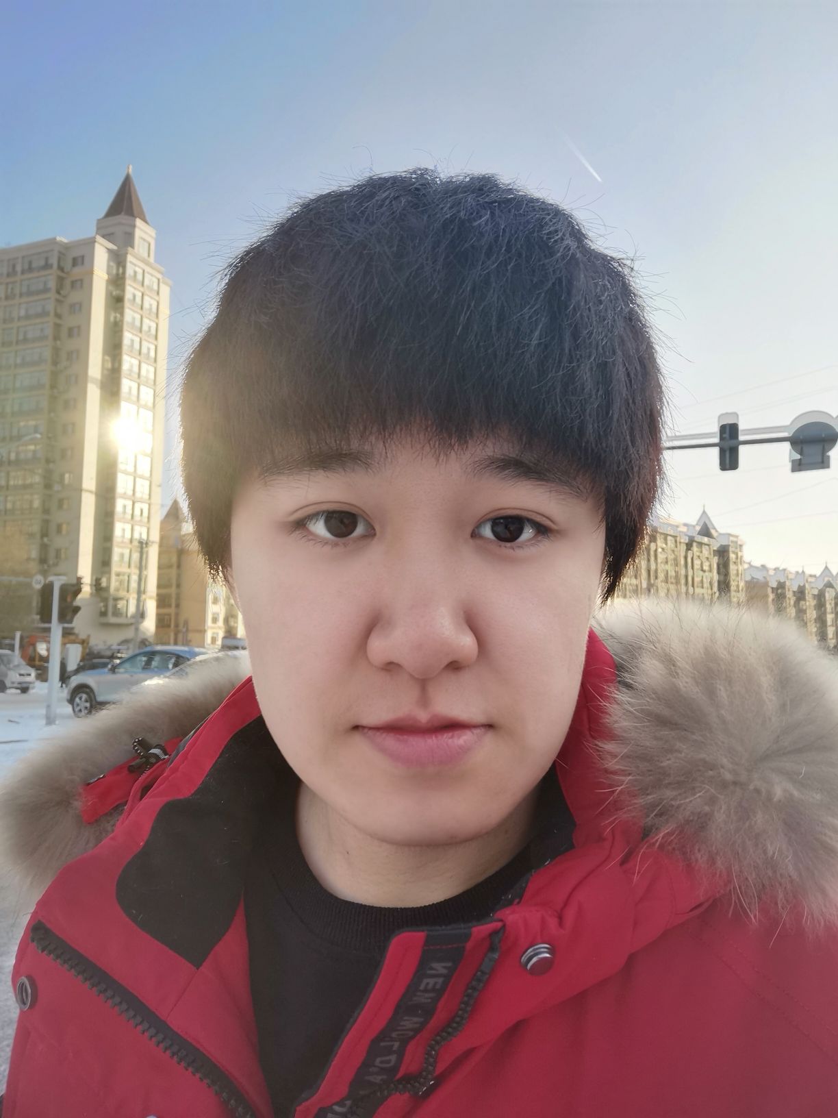 邹磊头像