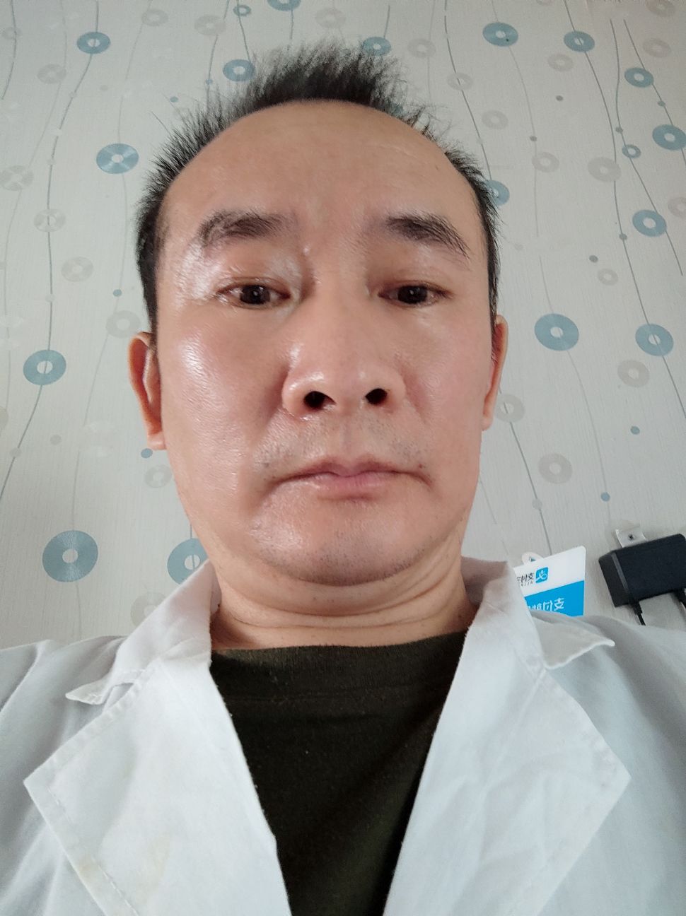 陶应龙头像