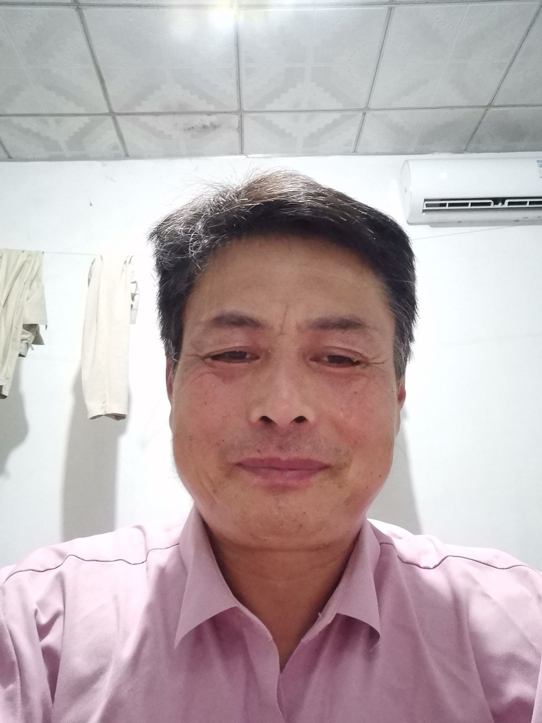 刘卫东头像