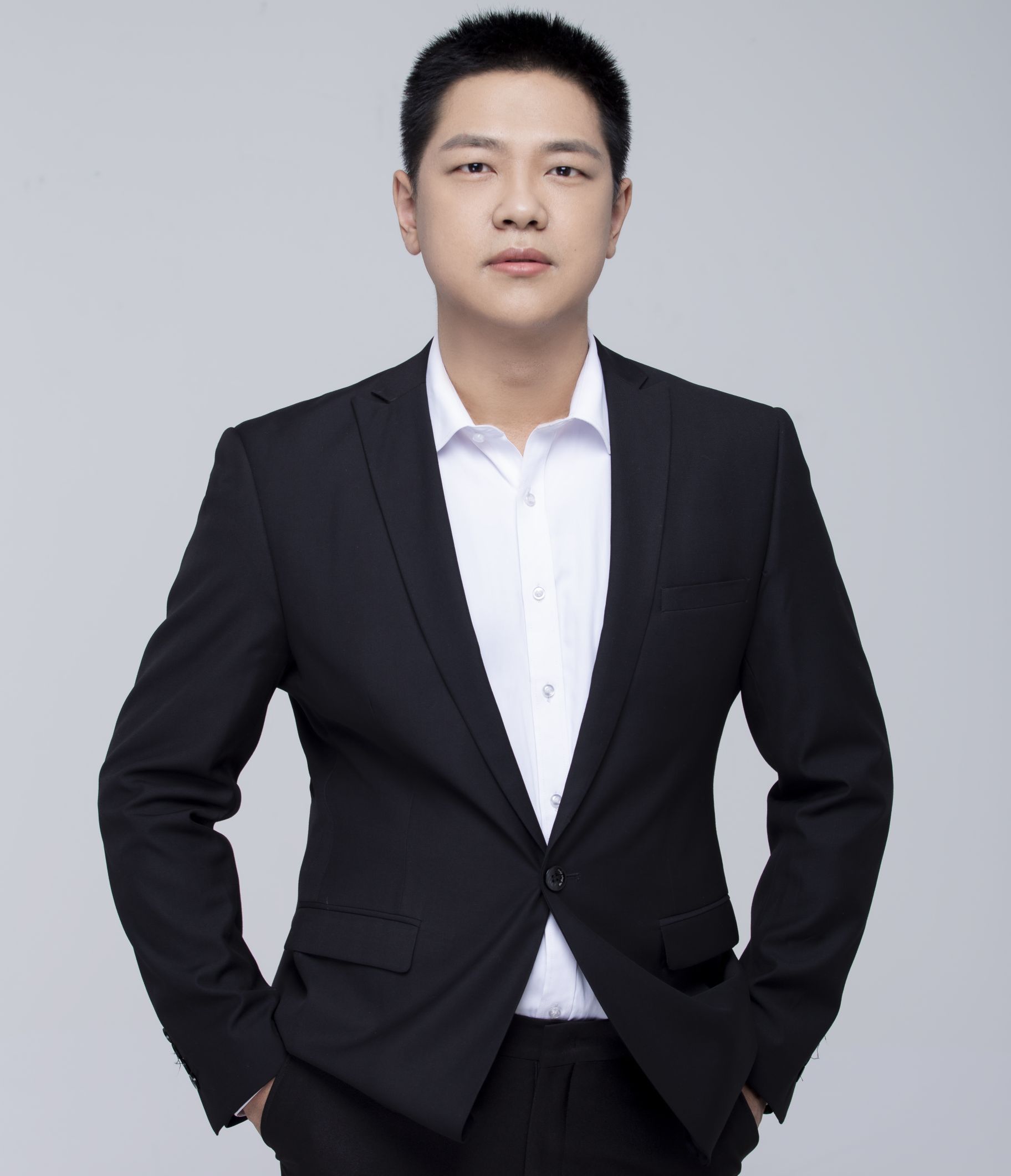 李保龙头像