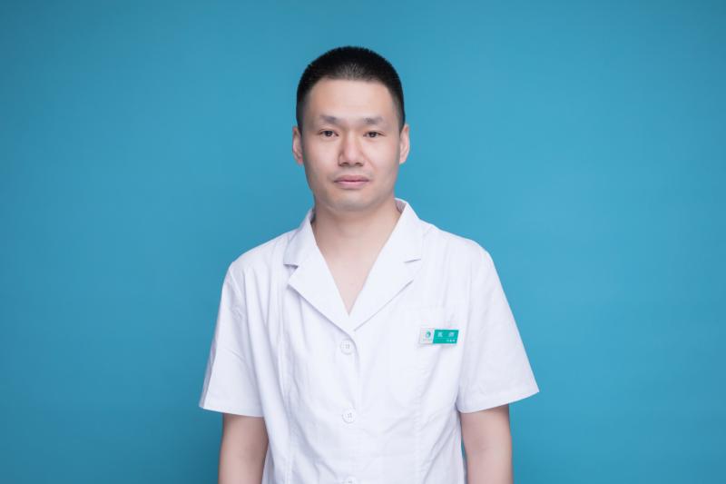 冯春林头像