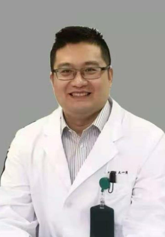 李承博头像