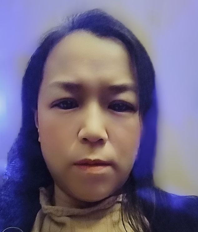李晶头像