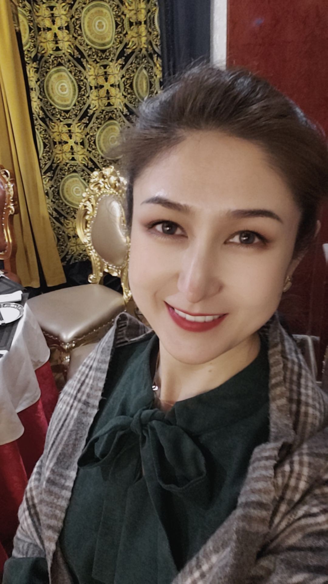 古丽达·吐尔逊头像