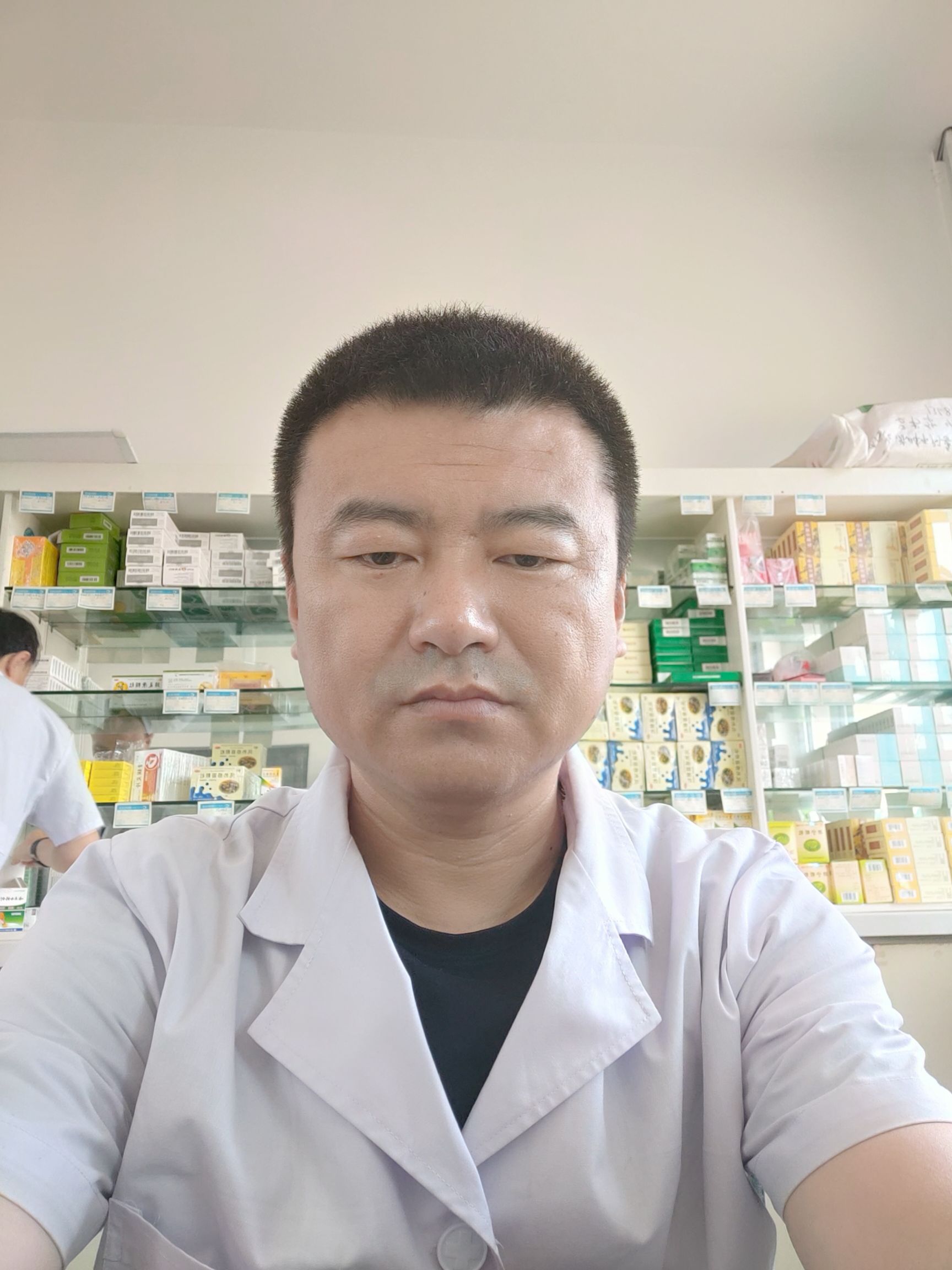 牛立超头像