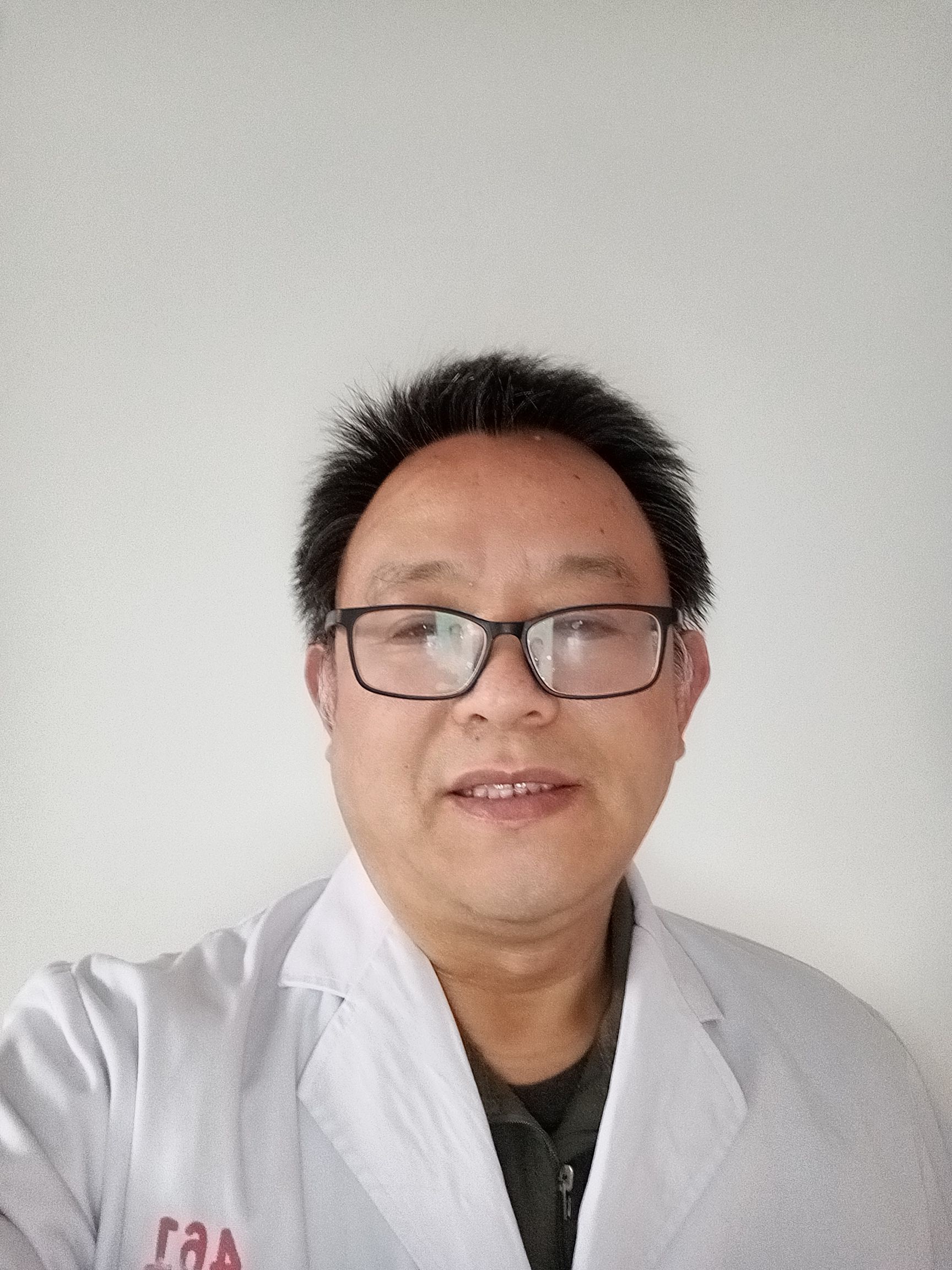 陈卫东头像