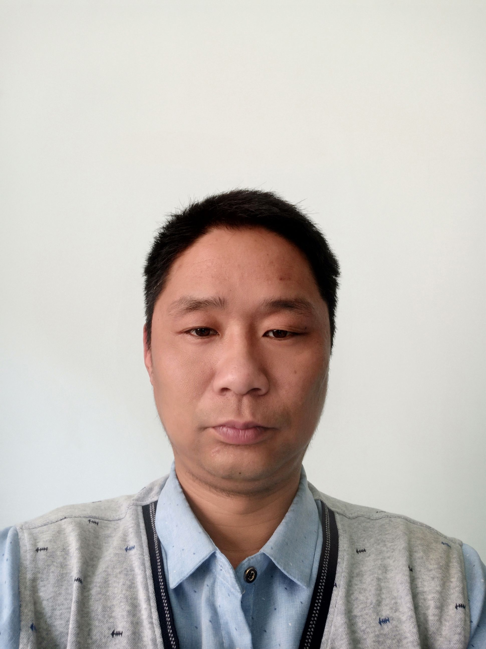 张传波头像