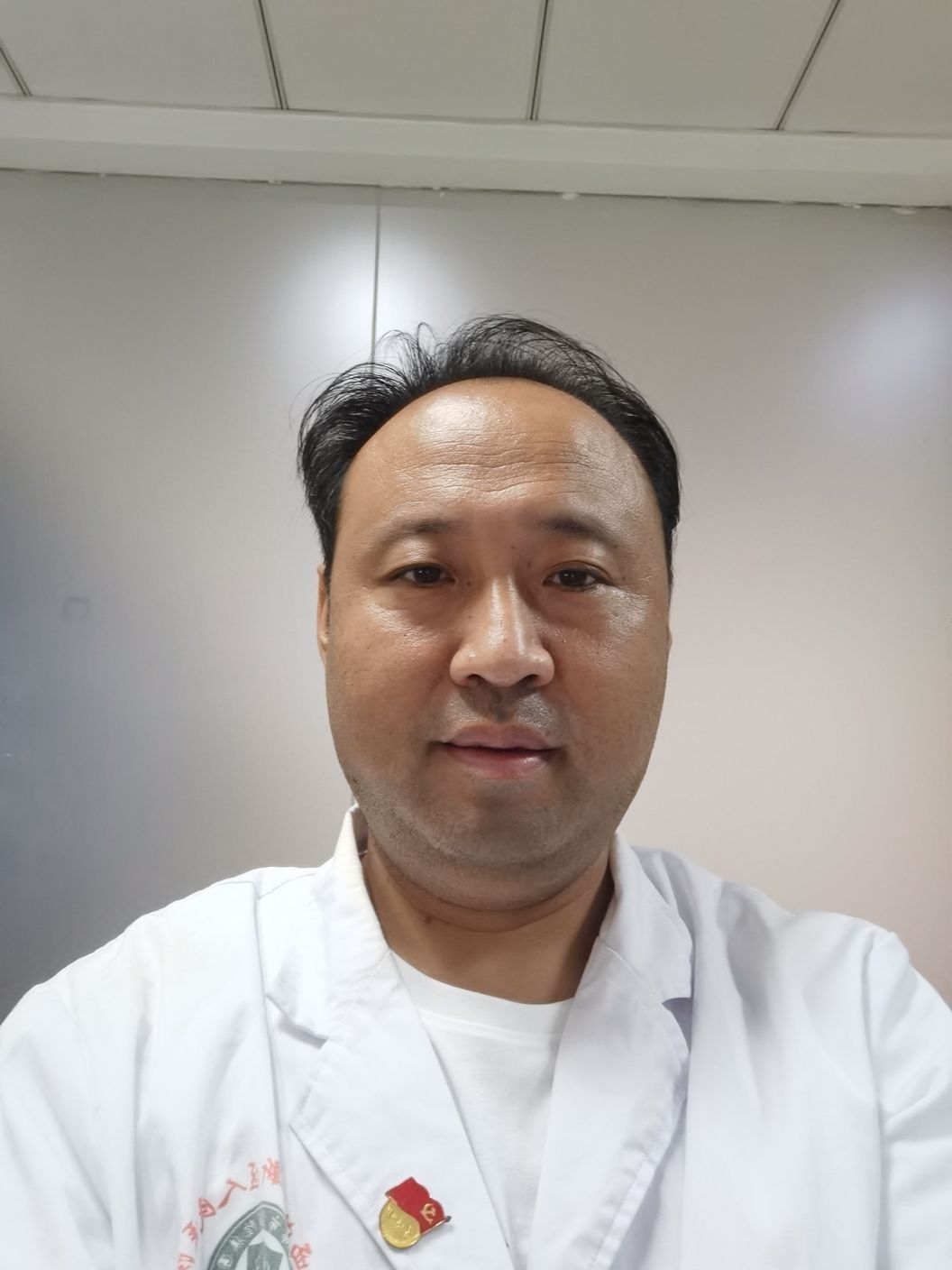 闫法金头像