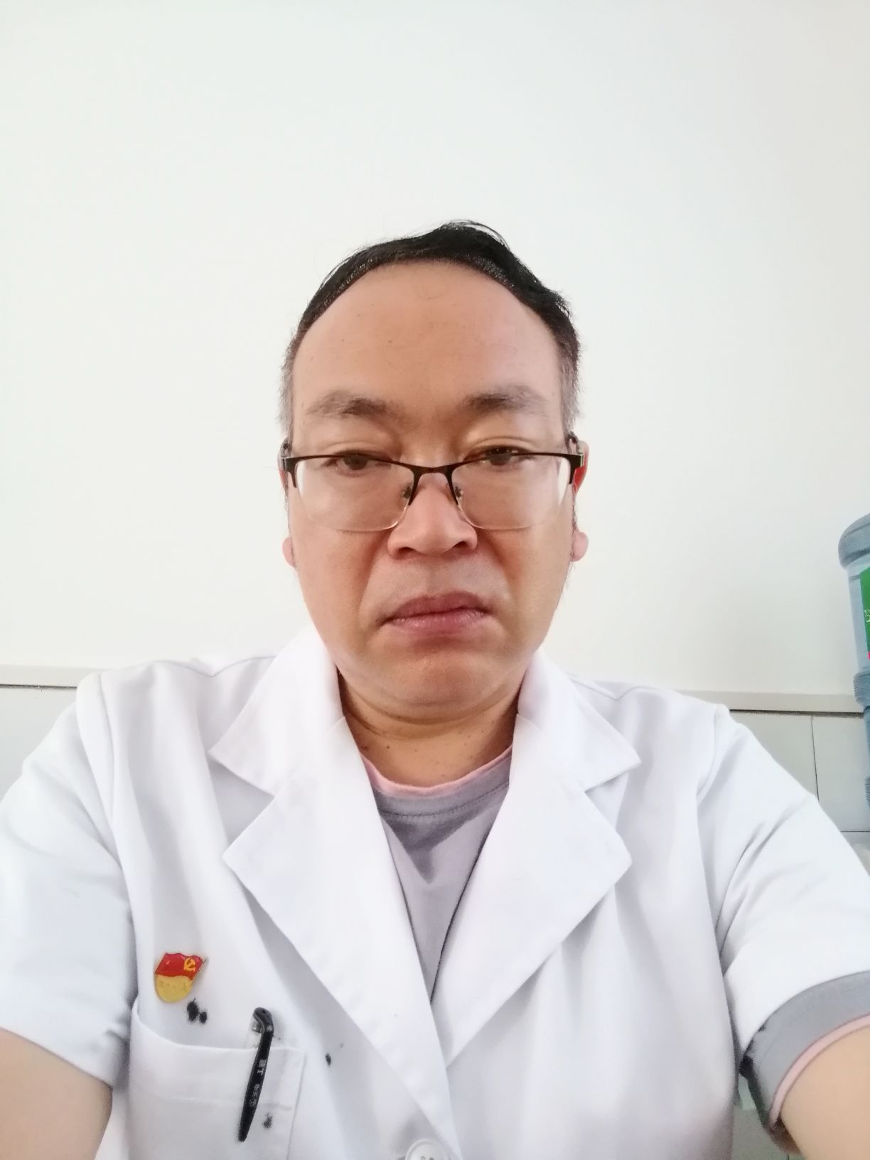 杨文龙头像