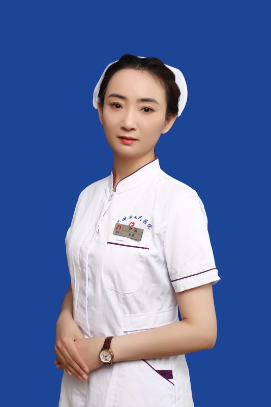 尹雪头像