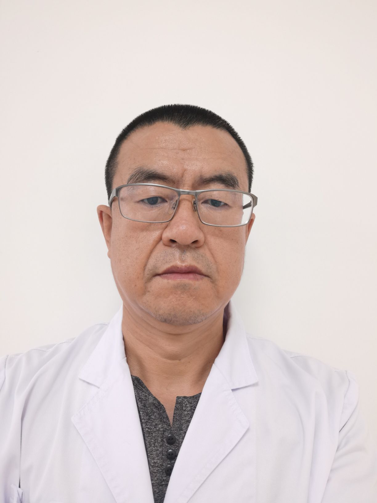 李长海头像
