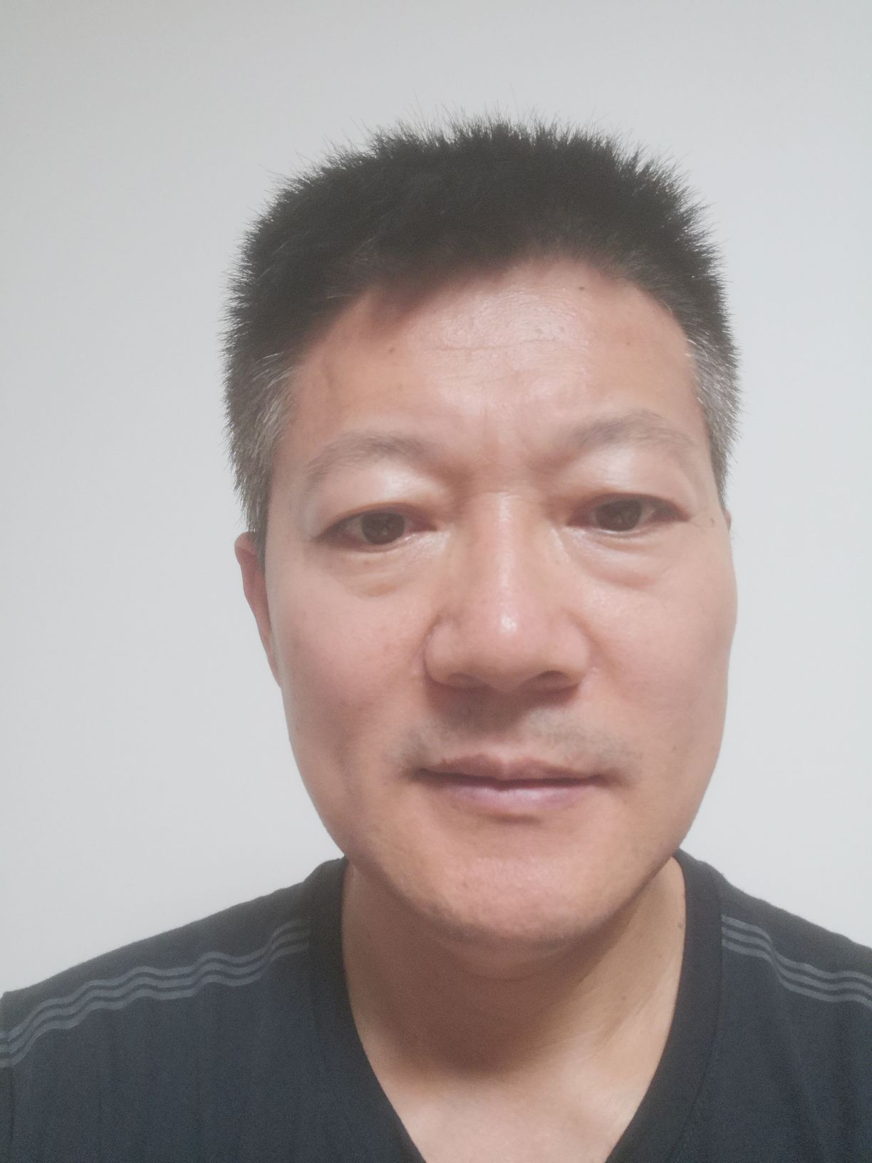 张维政头像