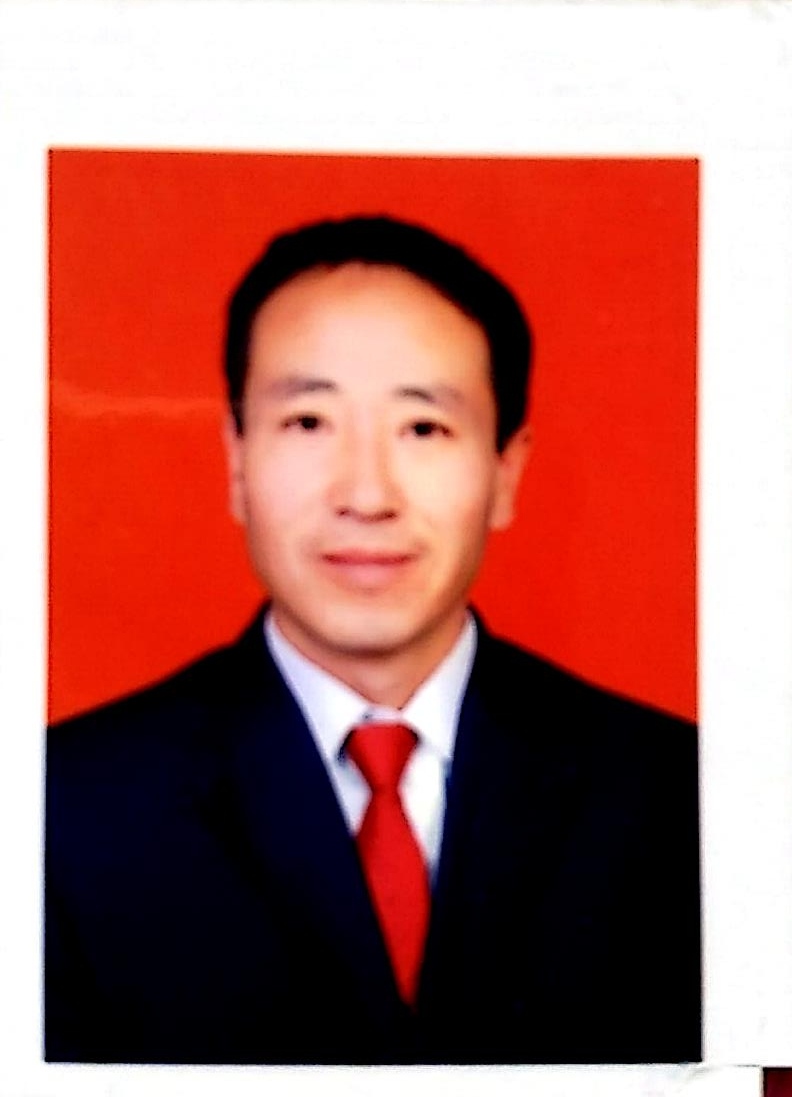 卢守卓头像
