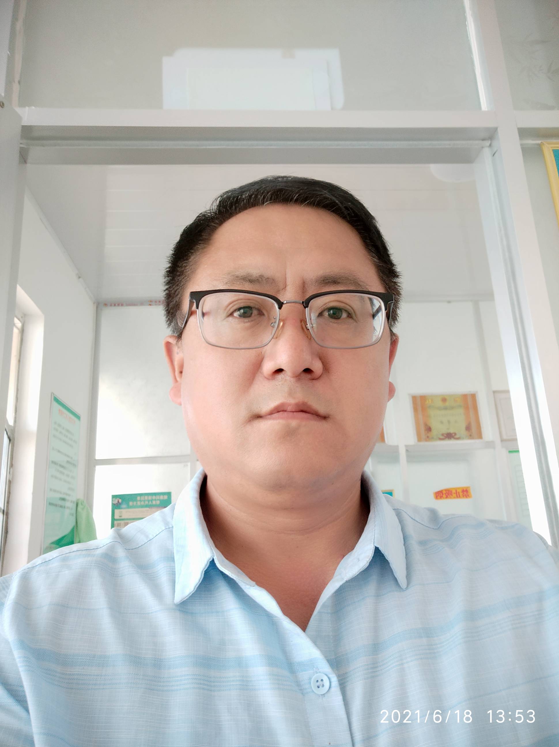 林令刚头像