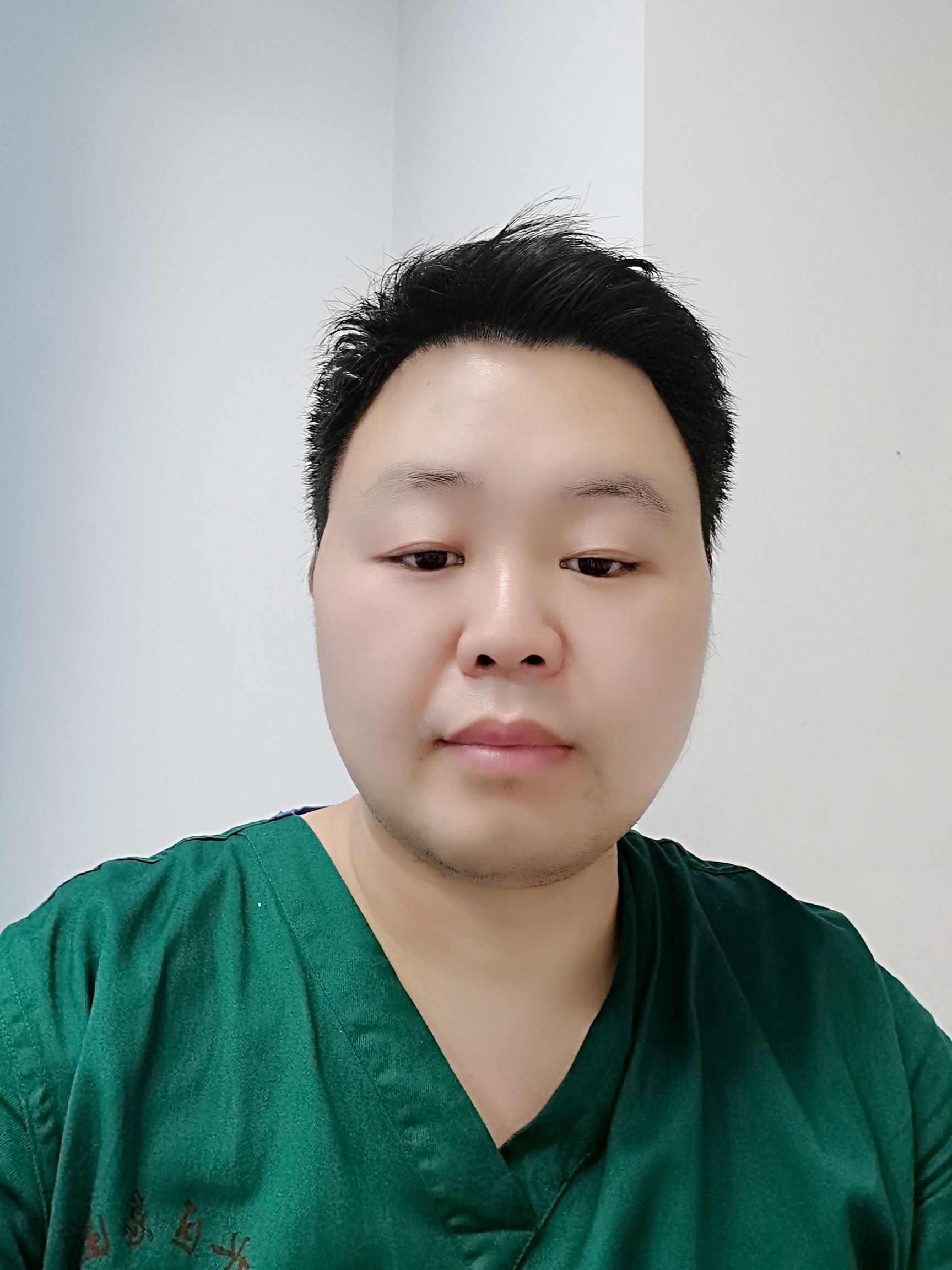 杨正头像