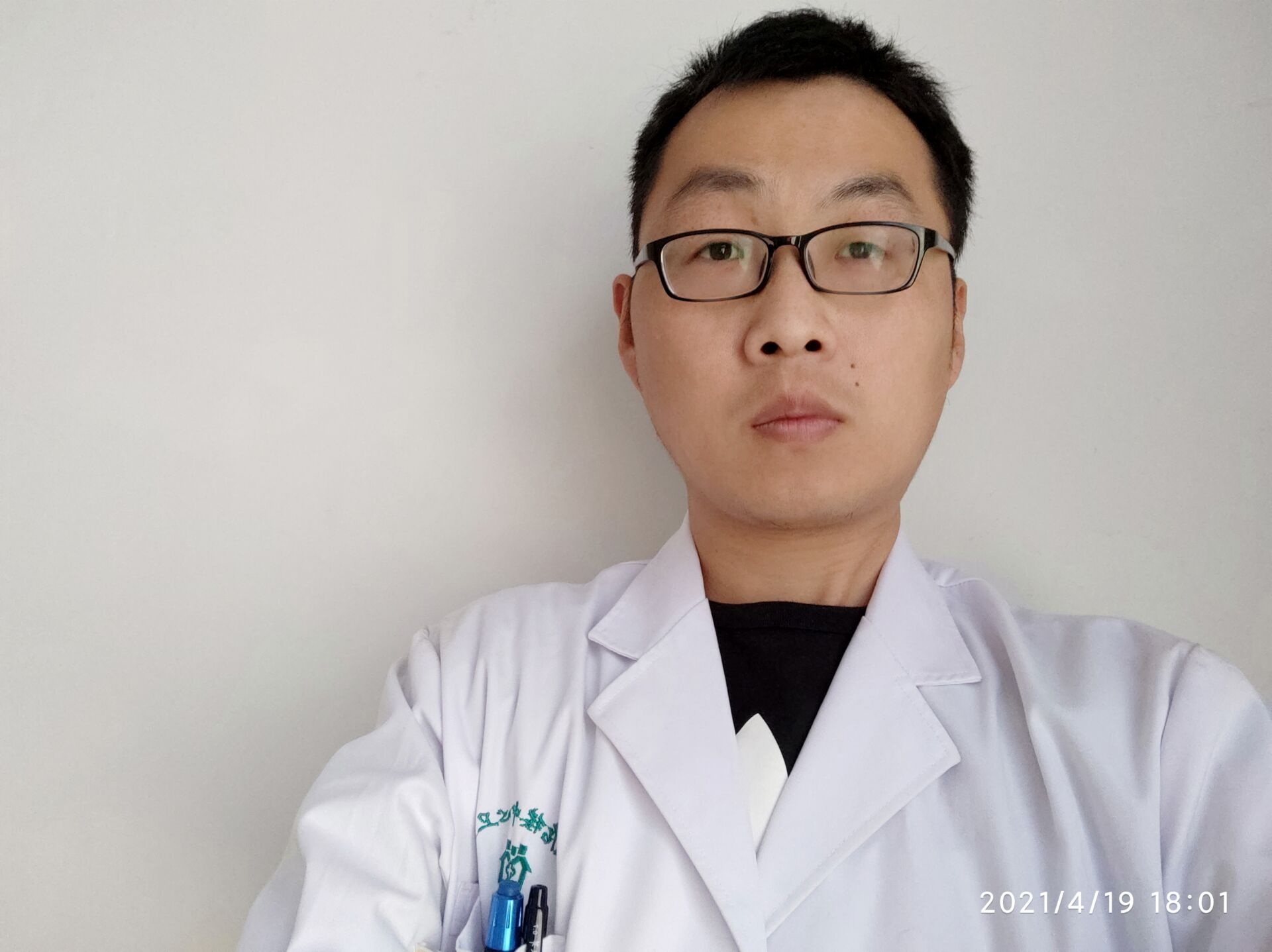 沙东立头像