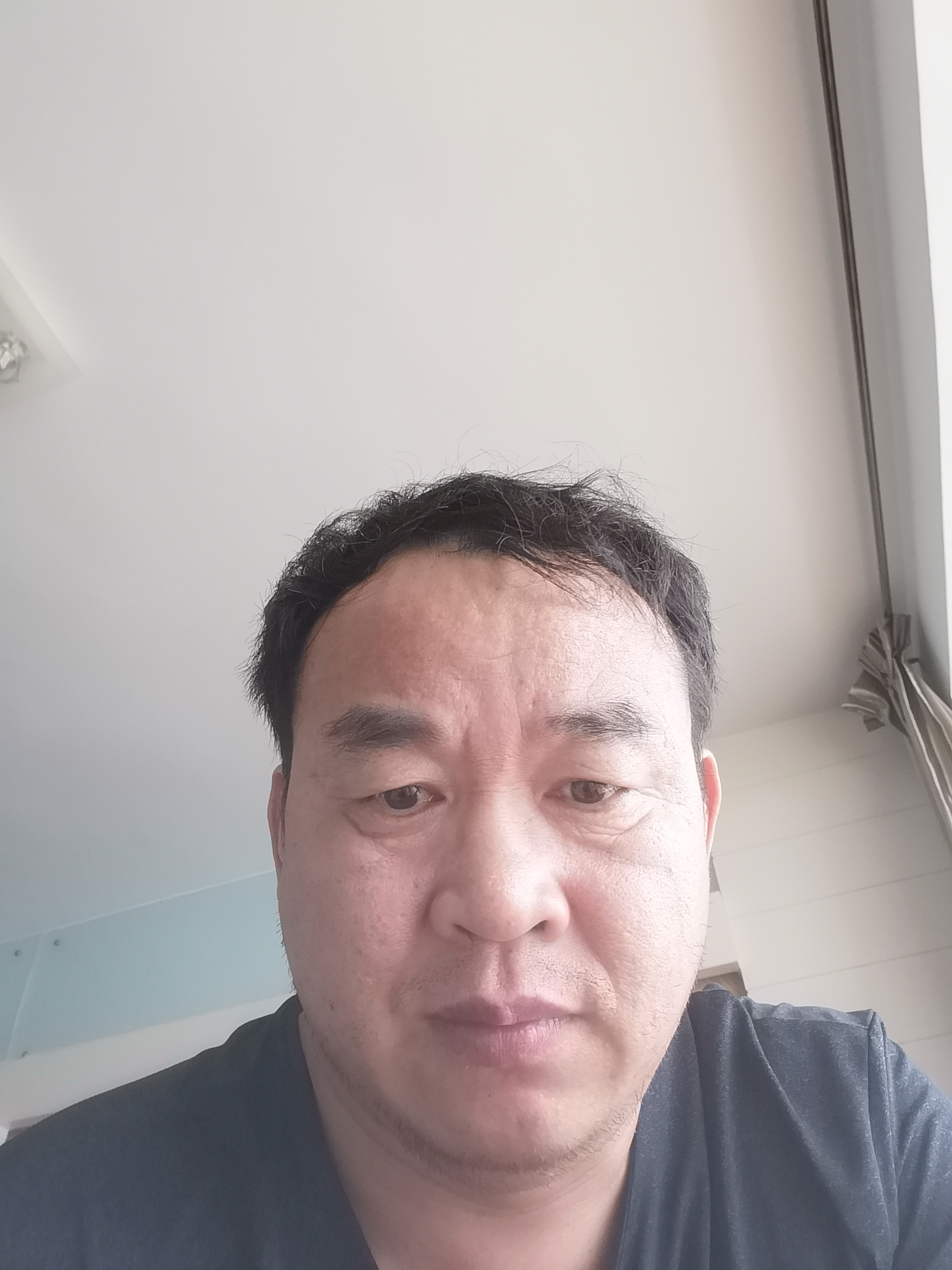 张杰头像