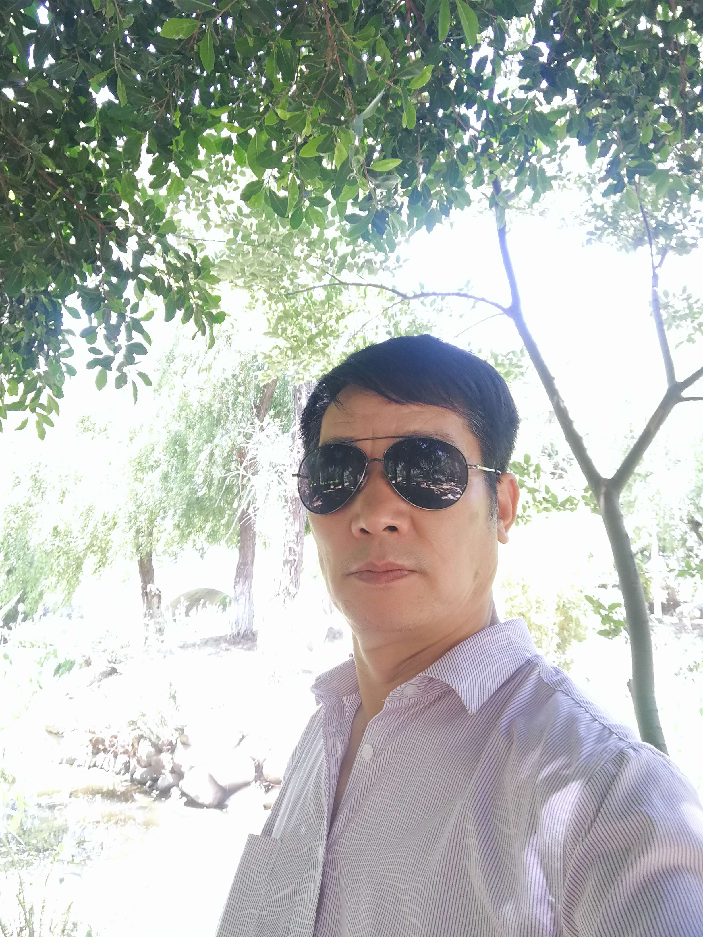 刘良头像
