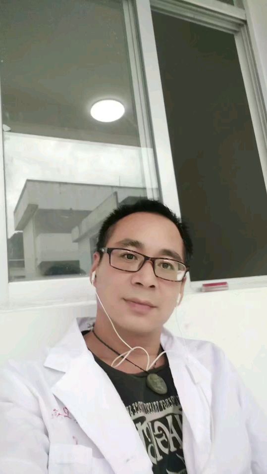 谢汉斌头像