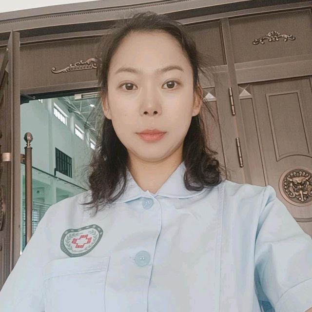 王磊头像