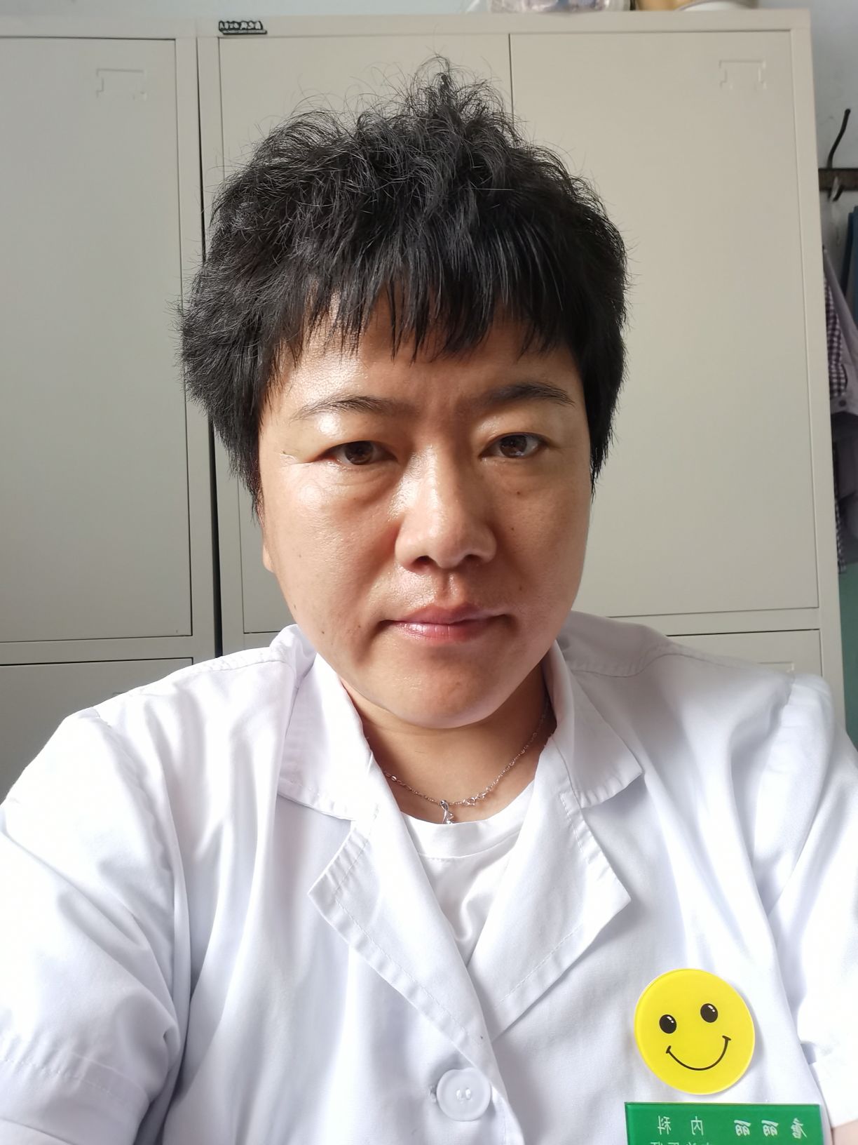 唐丽丽头像
