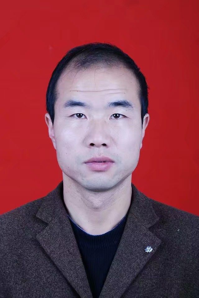杨成永头像