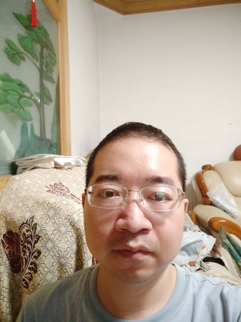 夏士涛头像