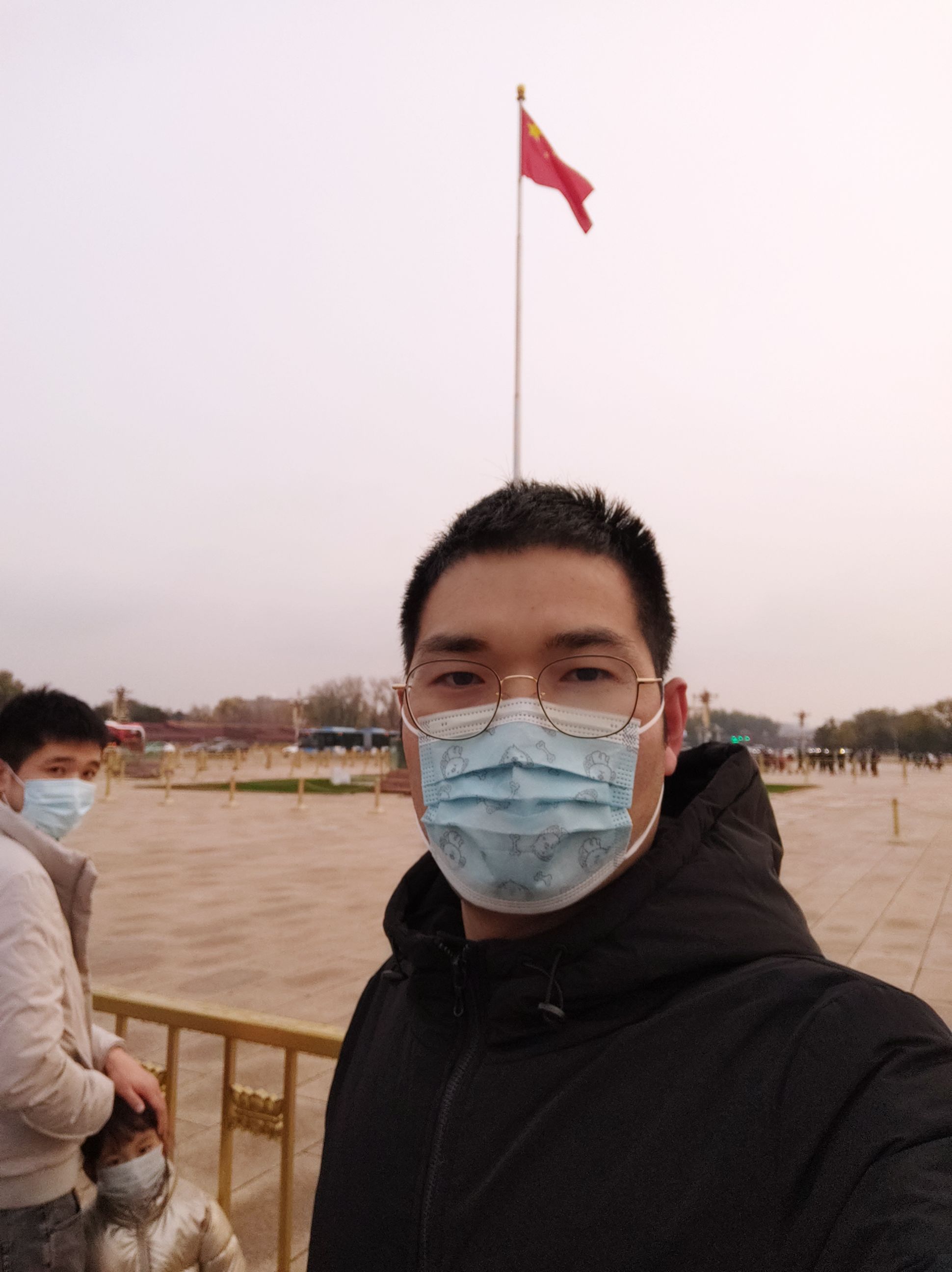 朱岐振头像