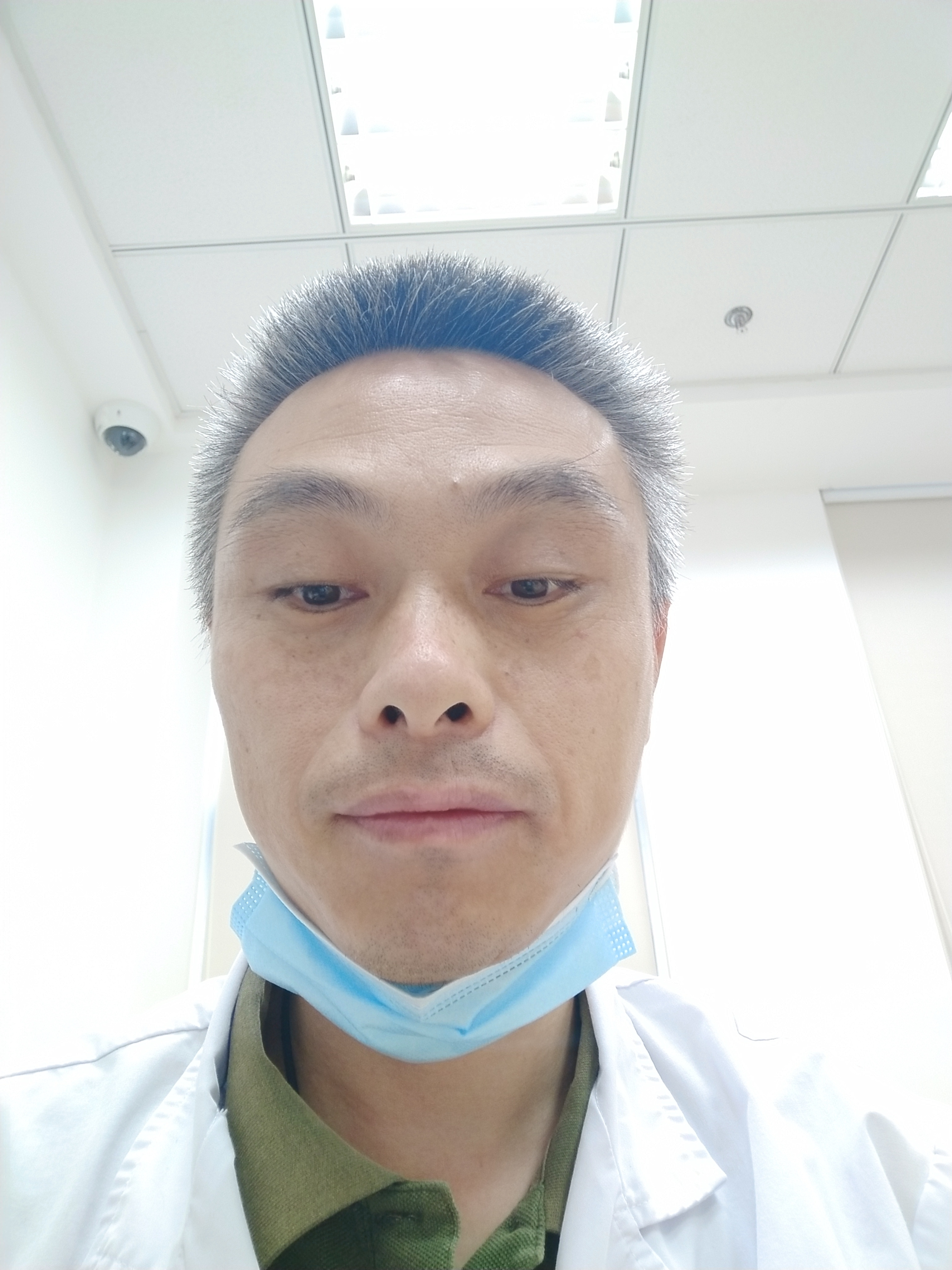 傅海东头像