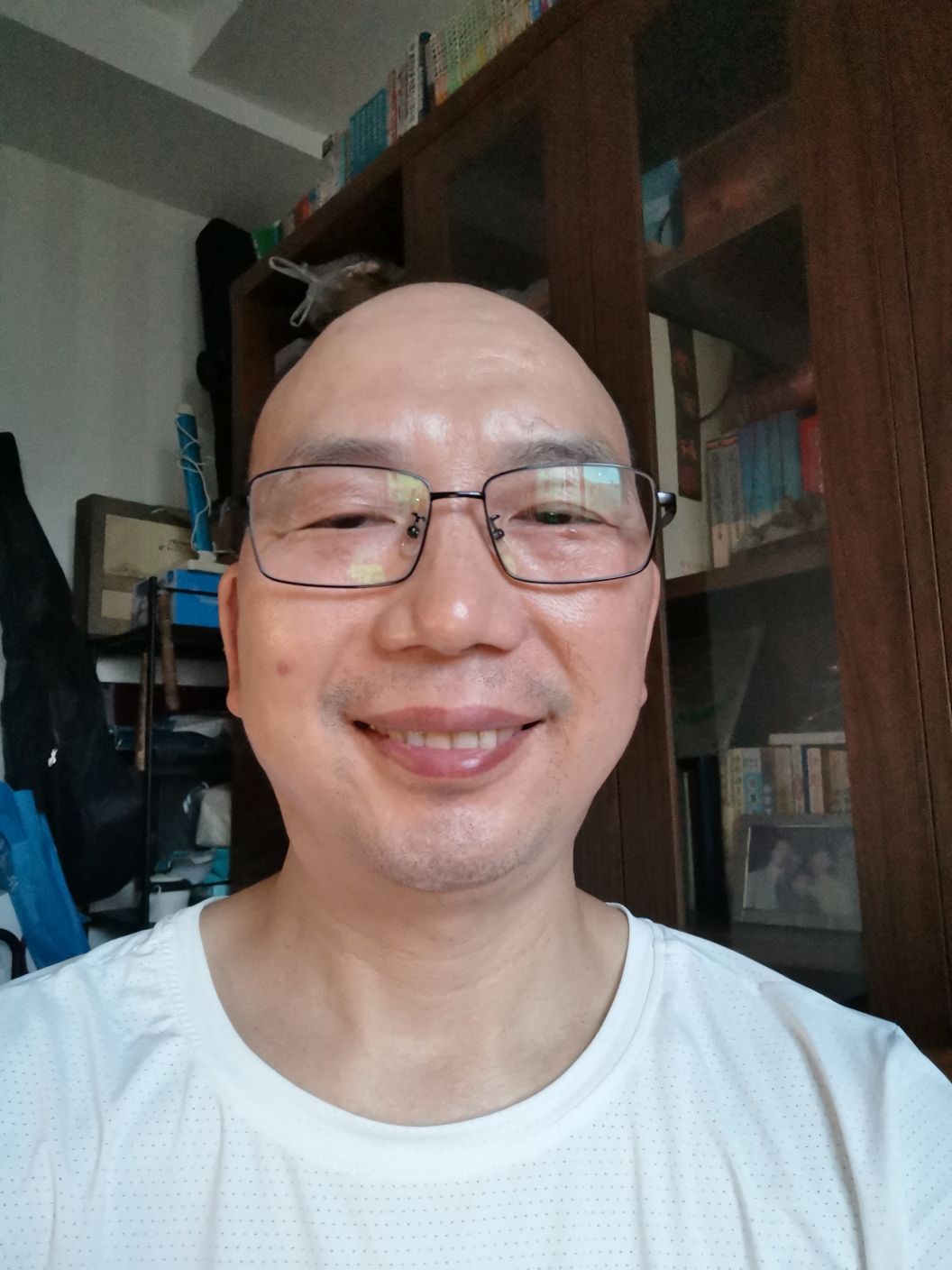董显进头像