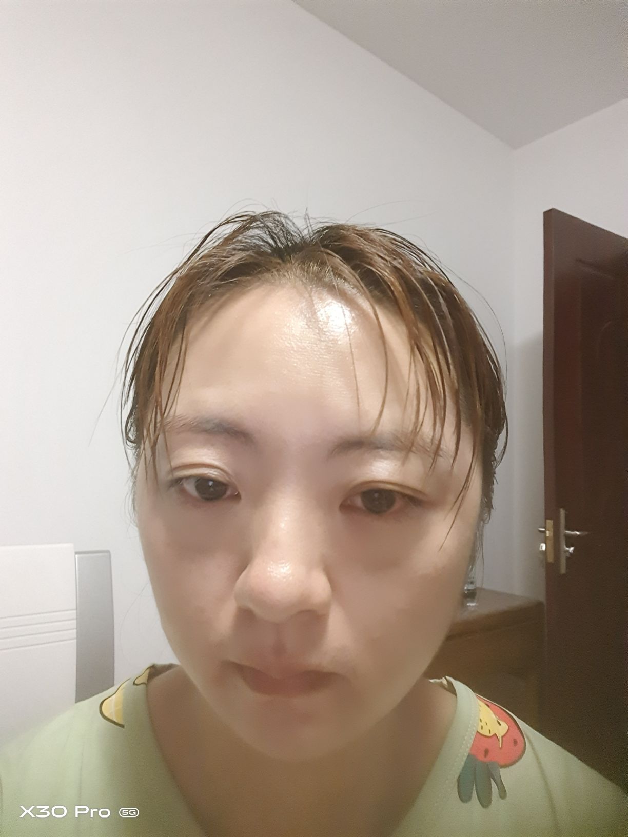 敖丽娜头像