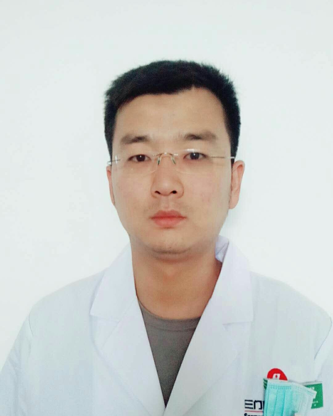 李丁伟头像