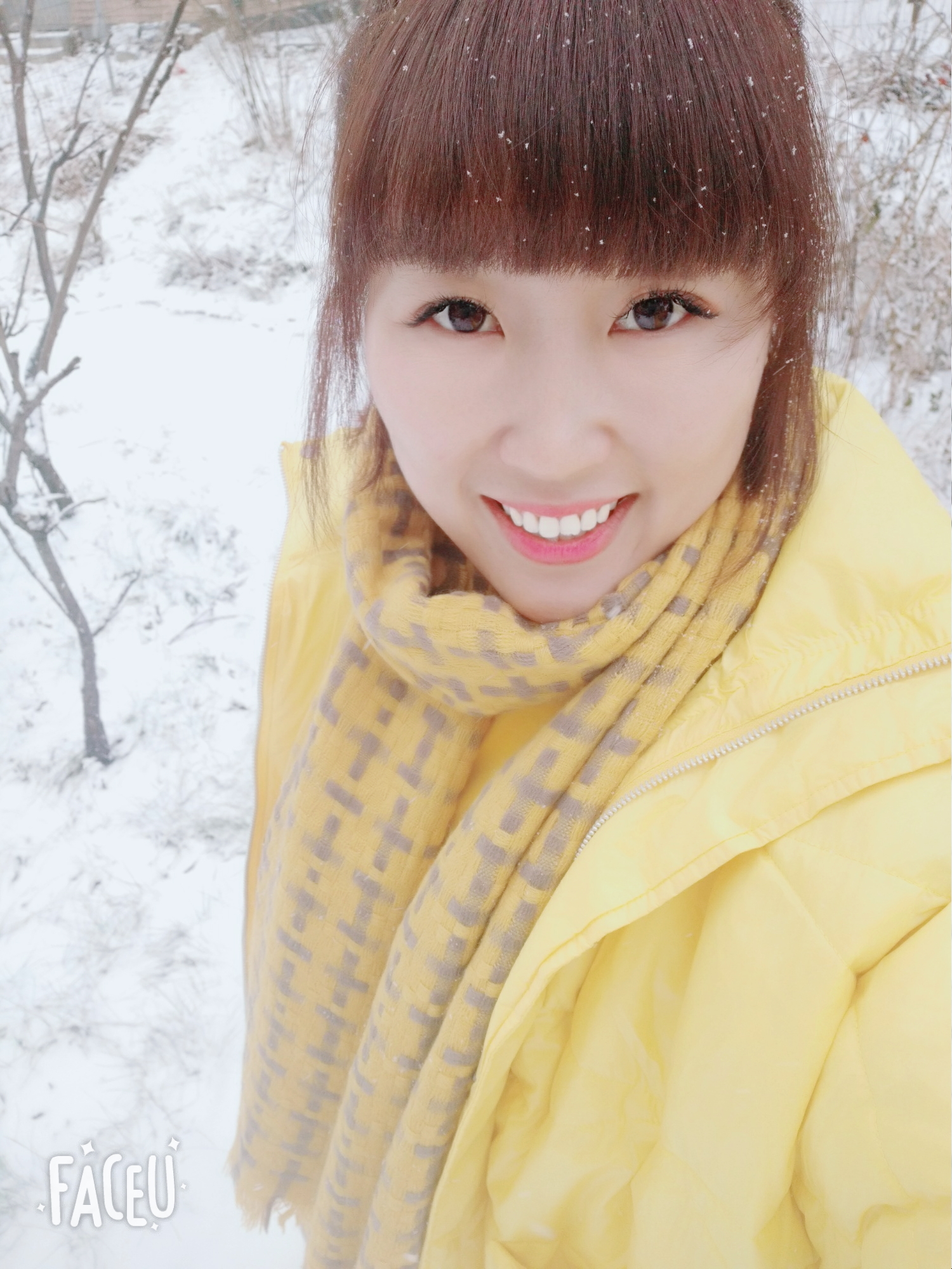 郭美玲头像