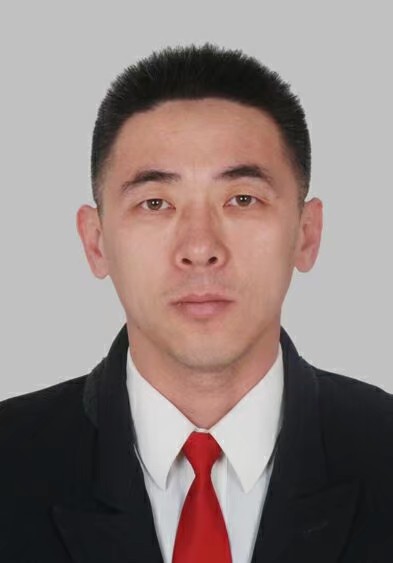 谢大伟头像