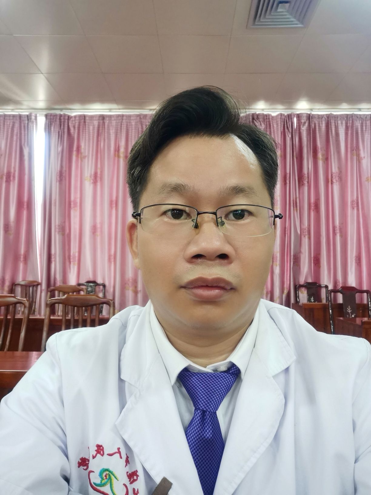 吴金烨头像
