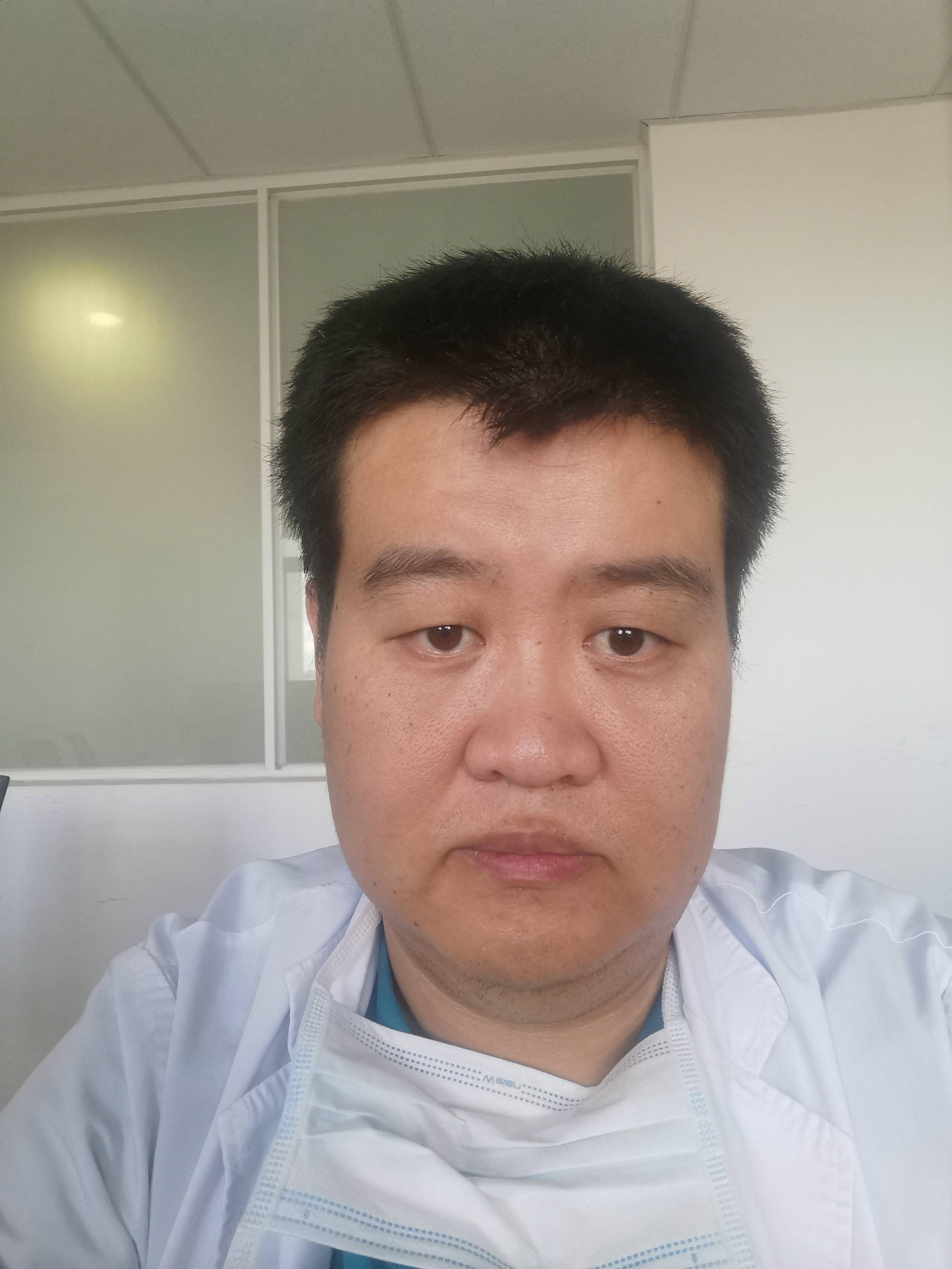 乔桐杉头像