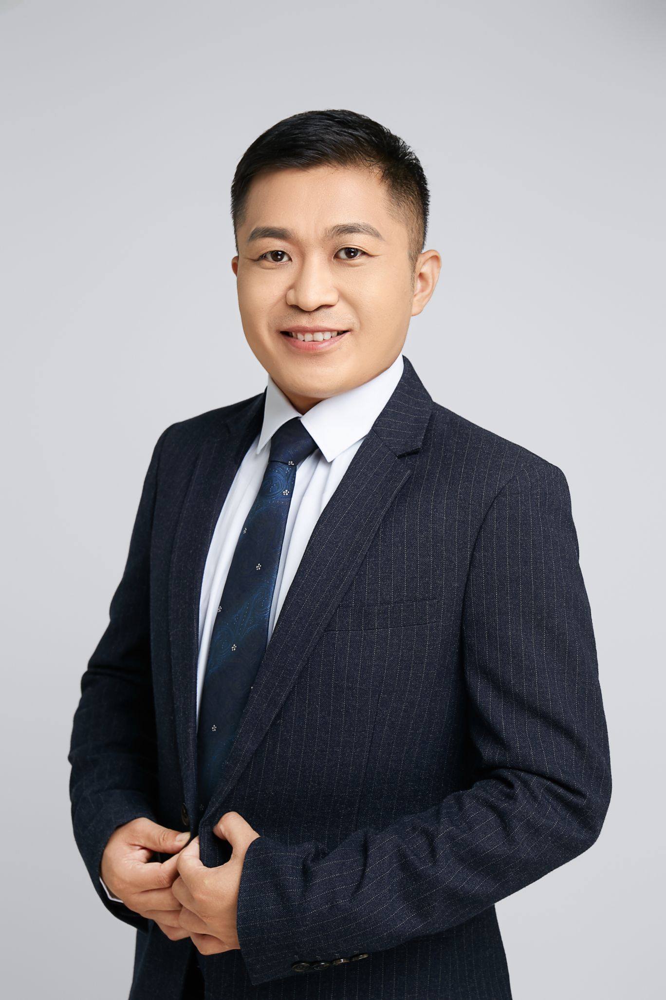 沈善林头像
