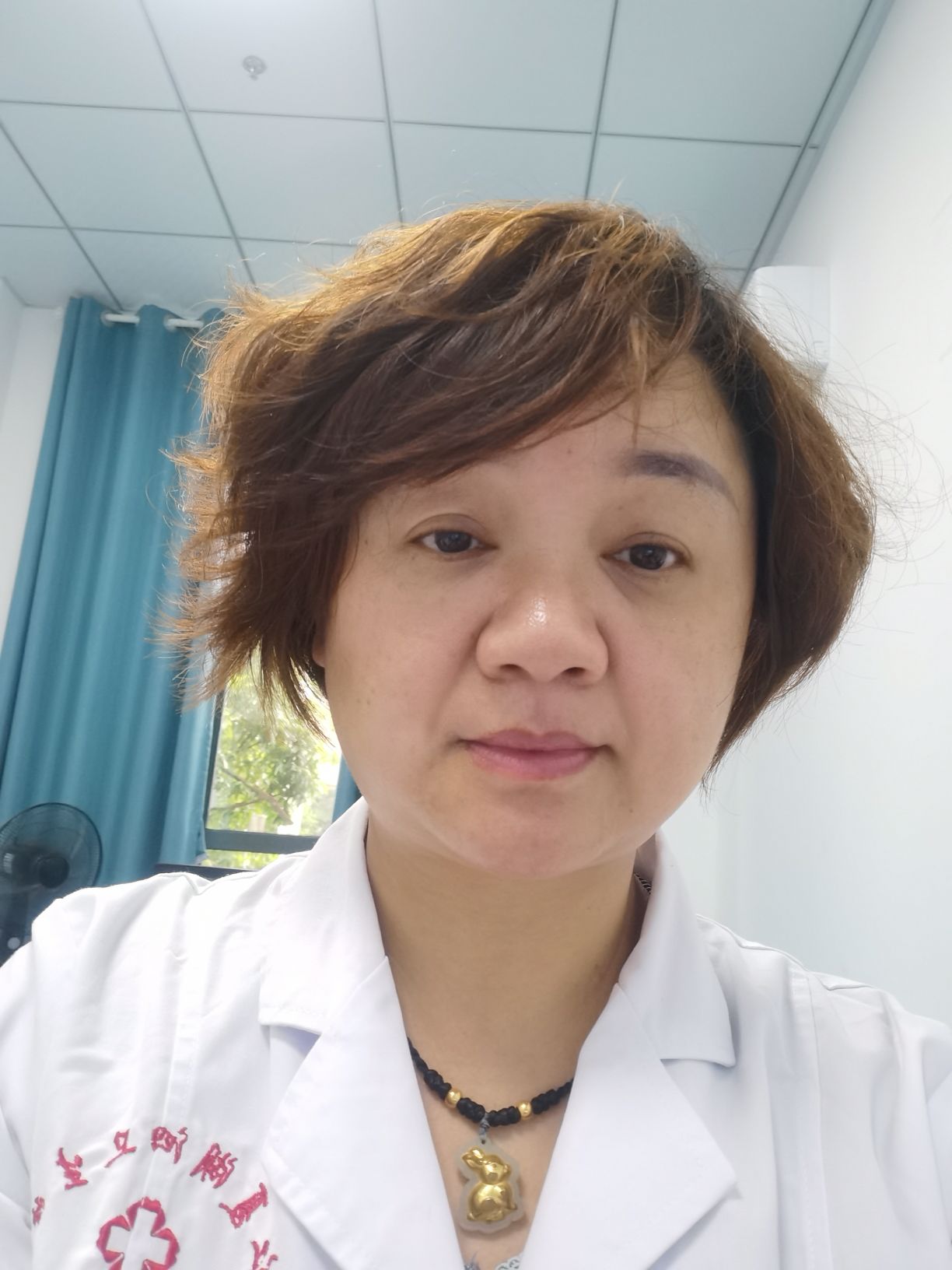 张红霞头像