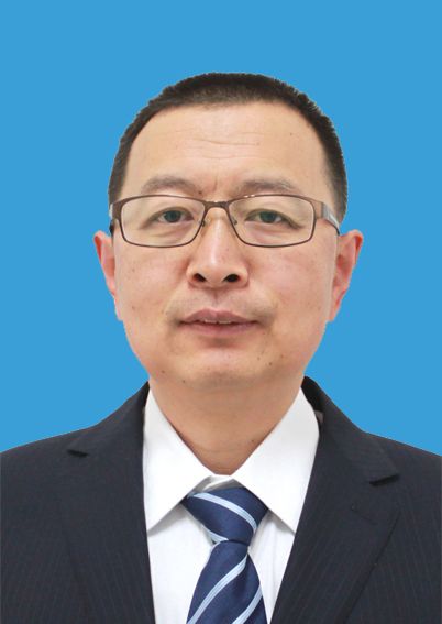 屈秉成头像