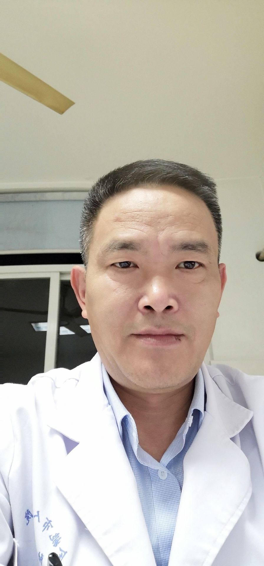 褚昌健头像