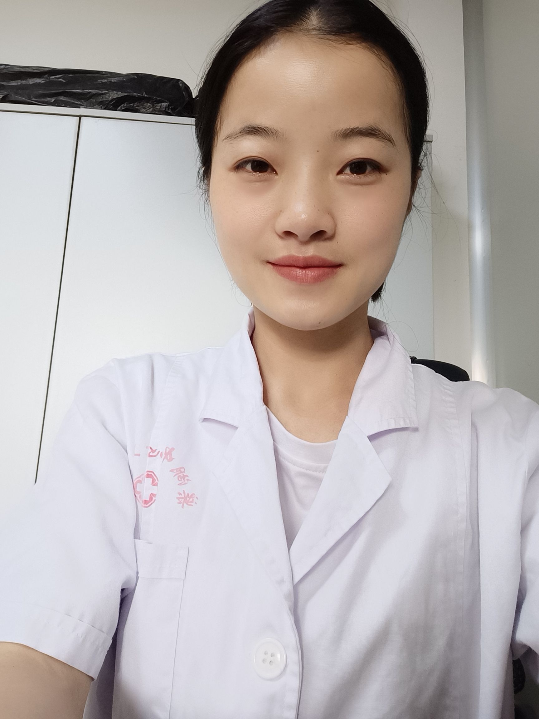 吴莹莹头像