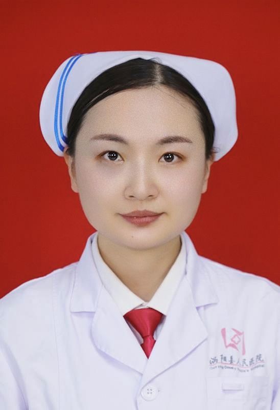 王倩头像