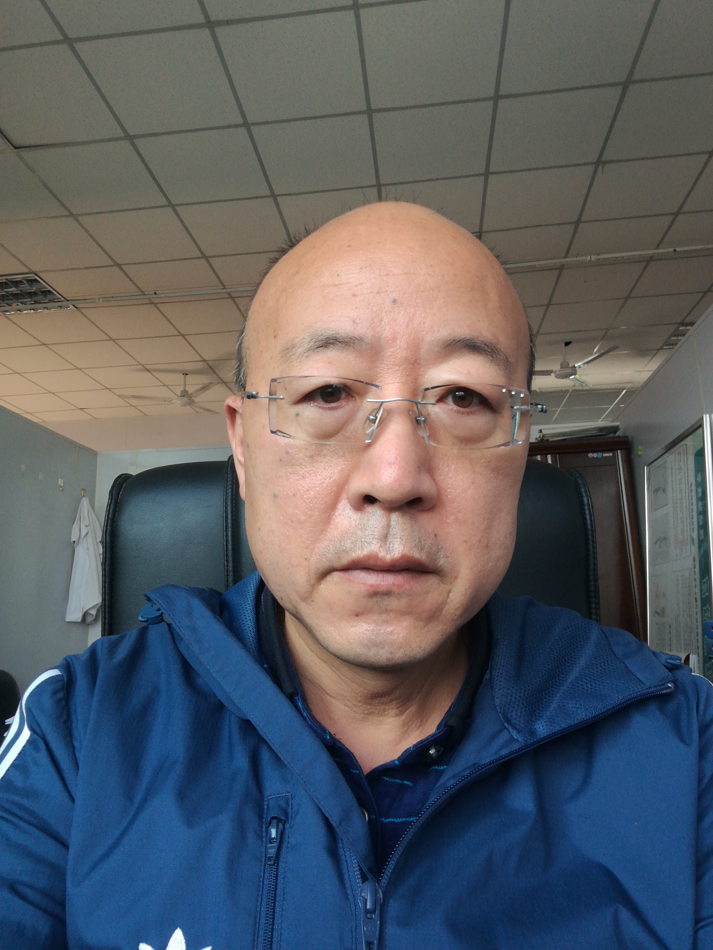 李华头像
