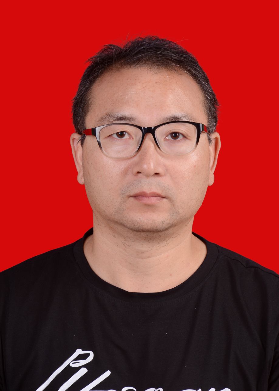 许春萌头像