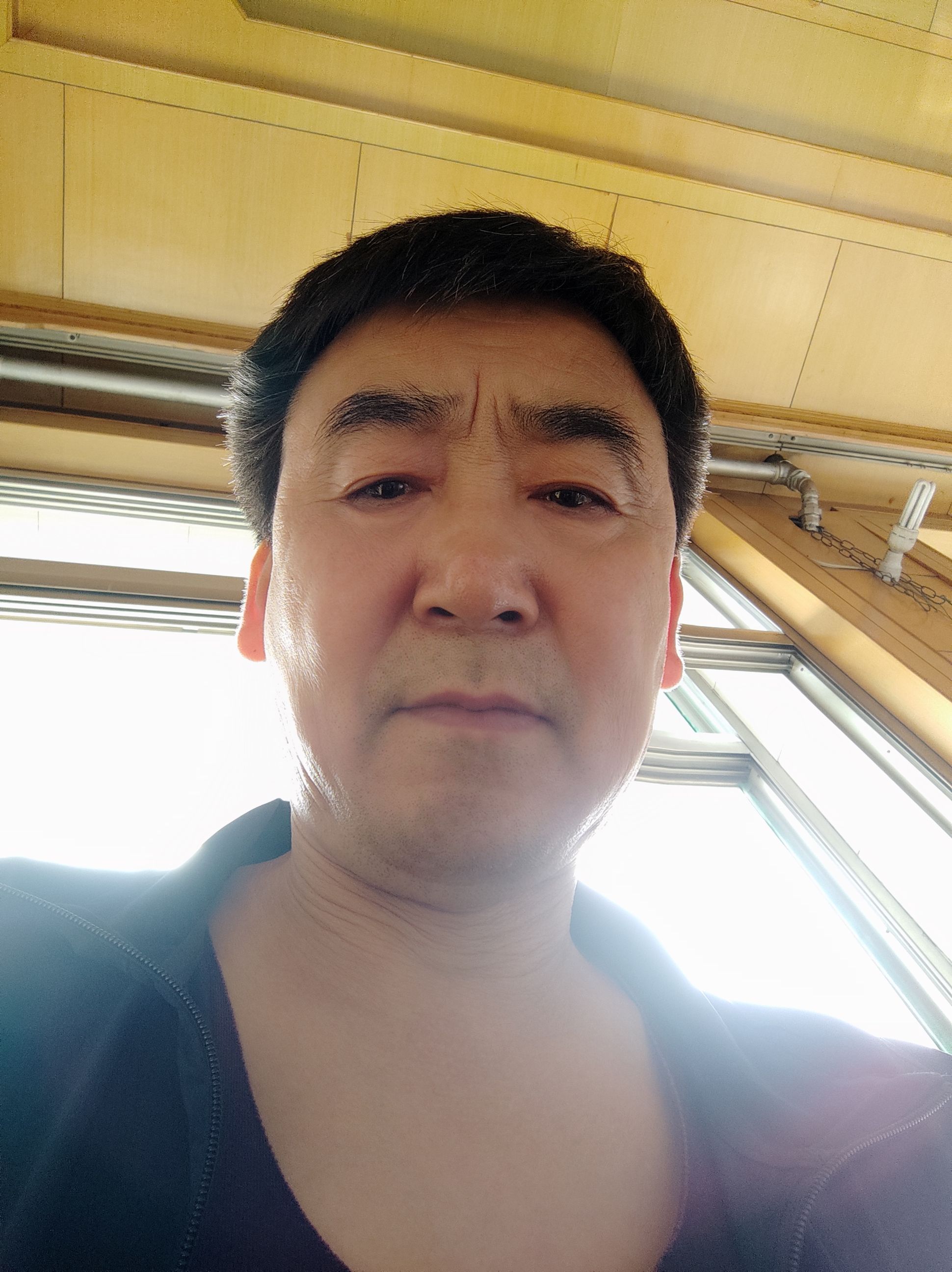 陈五寿头像