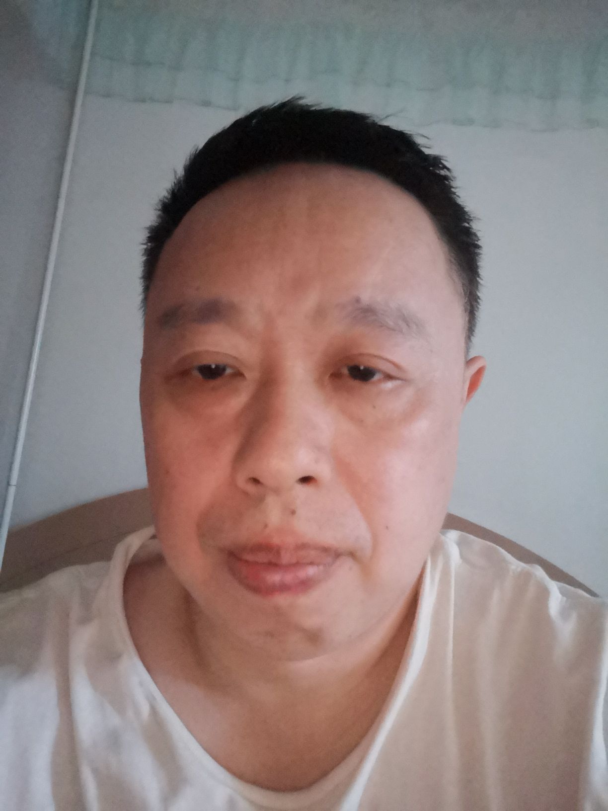 谢双林头像