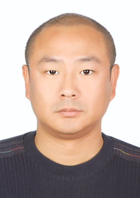 朱立隆头像